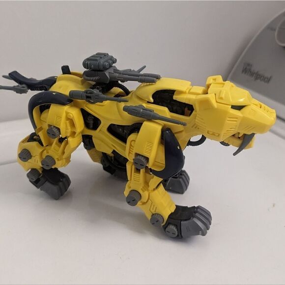 Hot Topic Other - Rare! Saber Tooth Zoid Collectible Build from the 90s